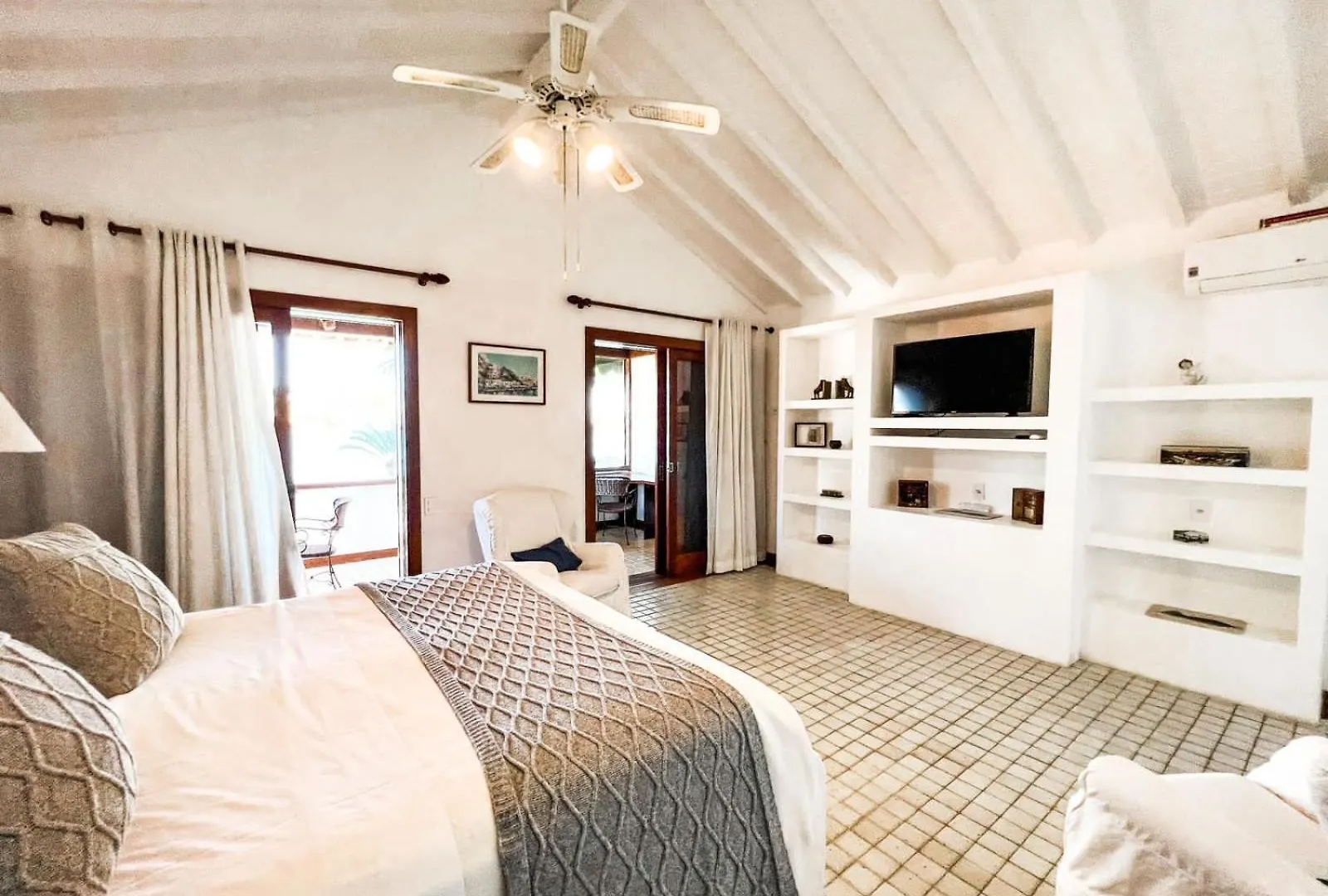 Casa Aurora, Pe Na Areia Na Praia Da Ferradura Búzios